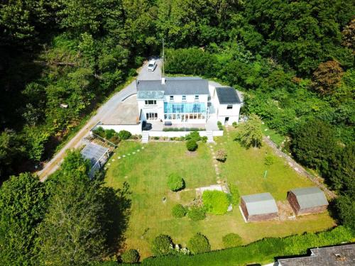 Pendine Casa | Gordy Hall -Sea facing Welsh cottage with stunning views