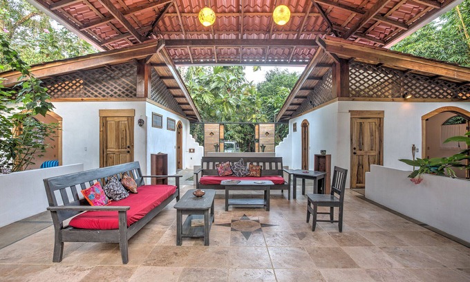 Chiguata Casa | Casa hermosa de 3 dormitorios en la jungla junto al mar