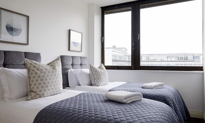 Watford Town Centre Apartamento | ¡Cautivante y moderno, con 2 camas Flat Plus! Estacionamiento gratis