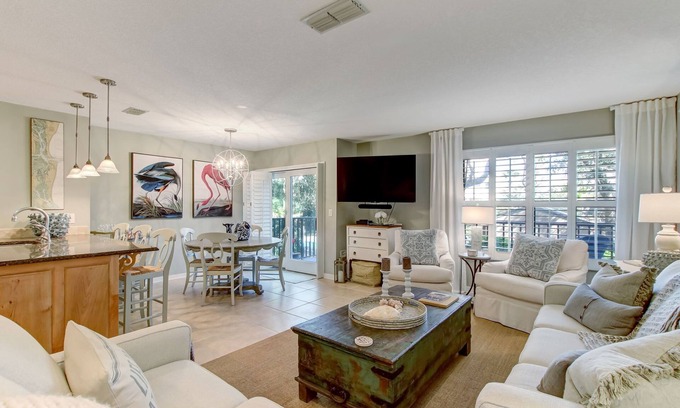 American Beach Casa | Gorgeous 2nd Floor Sailmaker Villa | Private Patio Overlooking Pool | Purchasable Summer Beach Club Access