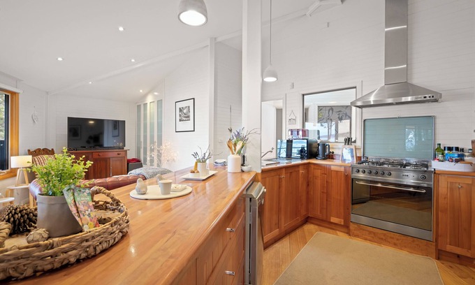 Birchs Bay Casa | Gorgeous 3 Bedroom House - Birchs Bay