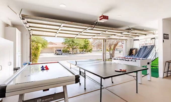 La Quinta Casa | Gorgeous 3-bedroom house with Pool & Spa in La Quinta also with Game room