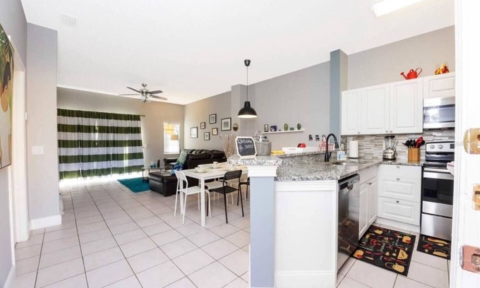 Lake Berkley Complejo | Gorgeous 3 bedroom Townhouse - Near Disney