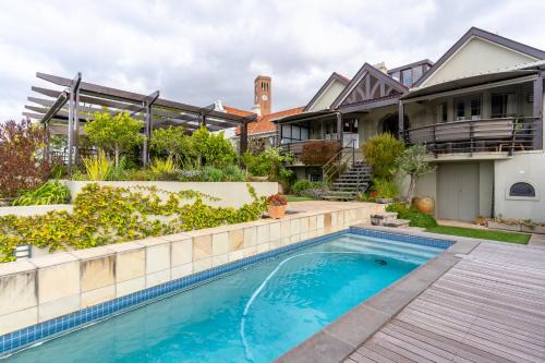 Green Point Casa | Gorgeous 3Bedroom Green Point Home