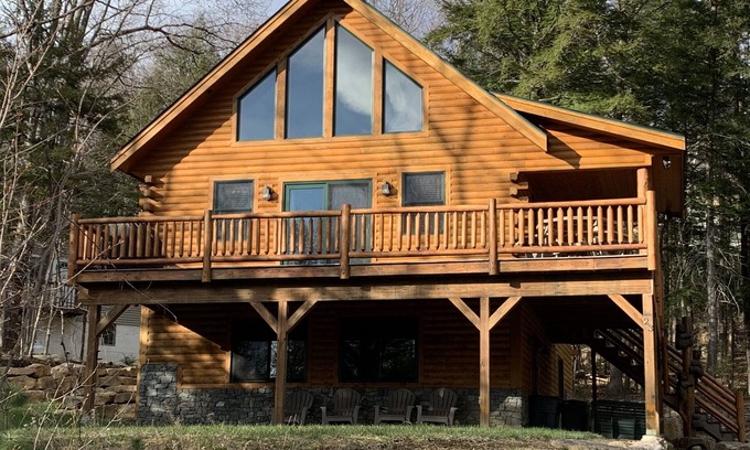 Intervale Cabina | Hermosa casa de troncos 4BR cerca de Storyland y North Conway. AC, cubierta grande, WiFi!