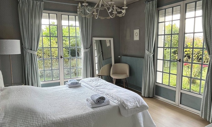 Saint-Florentin Villa | Gorgeous 5-bedroom villa in Saint-Florentin
