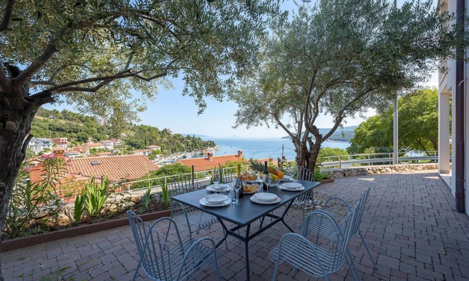 Rabac Apartamento | Bonito apartamento en Rabac con cocina
