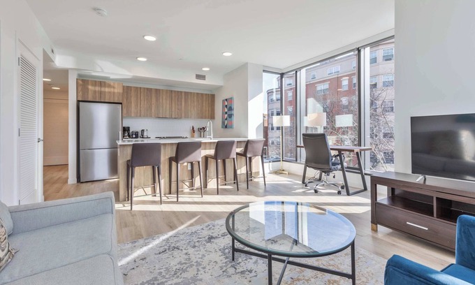 West Fens Apartamento | Gorgeous Apt with Kitchen