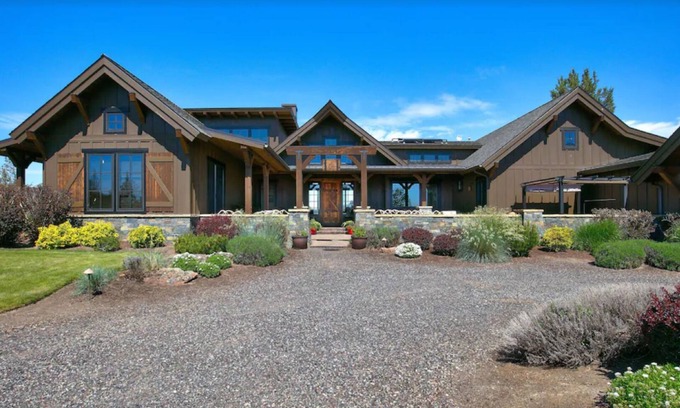 Crooked River Ranch Casa | Gorgeous Architectural Home on Pitchfork T. Ranch w/ Organic Farm and Restaurant