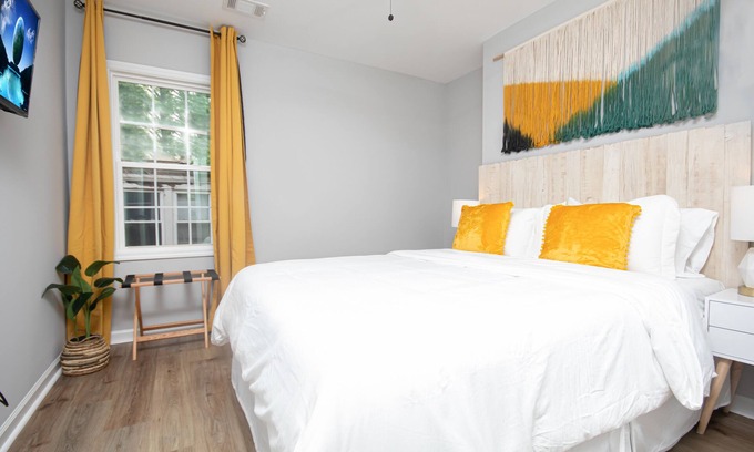 East Point Casa | Gorgeous Bungalow Minutes from Airport & ATL