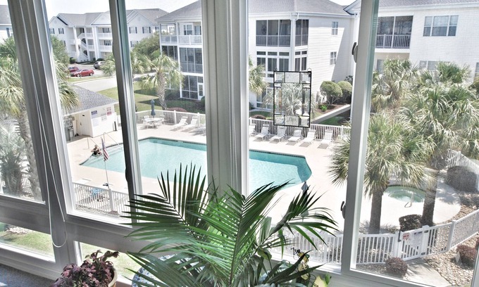 North Myrtle Beach Condominio | Gorgeous Condo in an Intracoastal Waterway Comm/Carolina Keyes/Pool