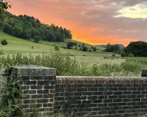 Skirmett Casa | Gorgeous Cottage in Skirmett with Parking
