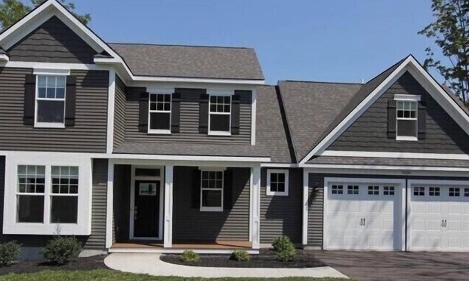 Skaneateles Casa | Gorgeous Custom-Built Home w/Breathtaking Lake Views!
