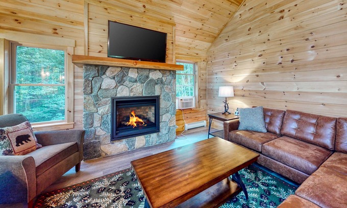 Carrabassett Valley Cabina | Gorgeous dog-friendly home with deck, hot tub, gas fireplace, & spectacular view