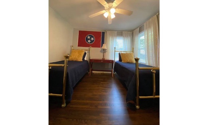 Clarksville Casa | Gorgeous Family Getaway