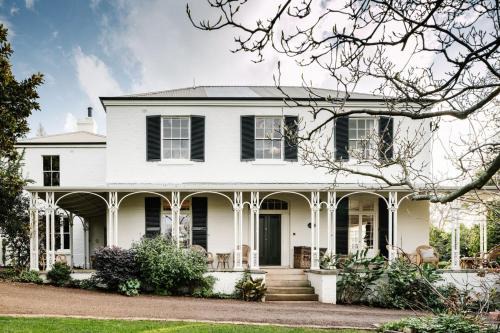 East Launceston Casa | Gorgeous Georgian Beulah House TAS