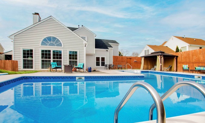 Graham Casa | Gorgeous Graham Home with Private Outdoor Pool!