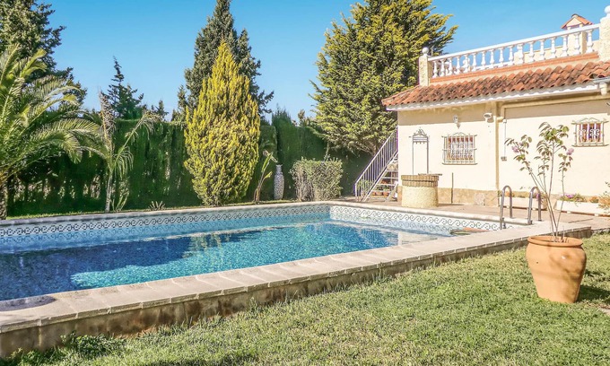 La Pobla de Vallbona Casa | Gorgeous home in Urbanización La Sima
