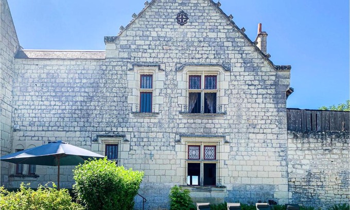 Chinon Casa | Gorgeous Home In Chinon With Wifi