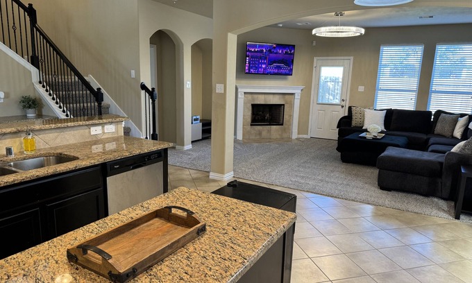 Conroe Casa | Gorgeous home in Conroe!