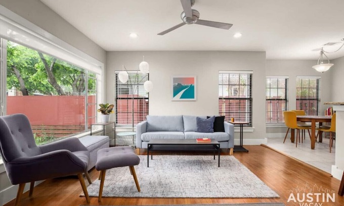 Zilker Casa | Gorgeous Home in Heart of Zilker with Full Kitchen
