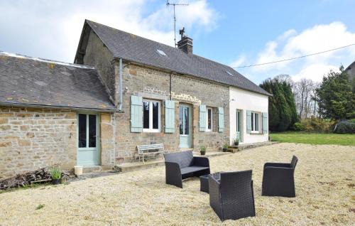 Passais-Villages Casa | Gorgeous Home In Passais-Villages
