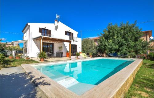 Belmonte Mezzagno Casa | Gorgeous Home In Trabia With Wifi