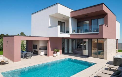 Vrsi Casa | Gorgeous Home In Vrsi With Wifi