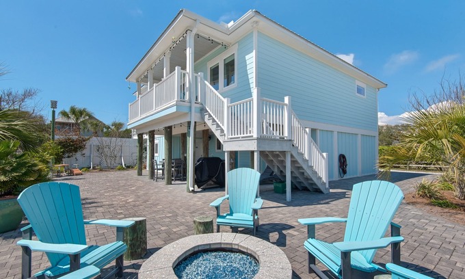 Tang-O-Mar Casa | GORGEOUS home steps to Beach🏖️ w/Firepit and Gulf Views-4BR Tangri-La