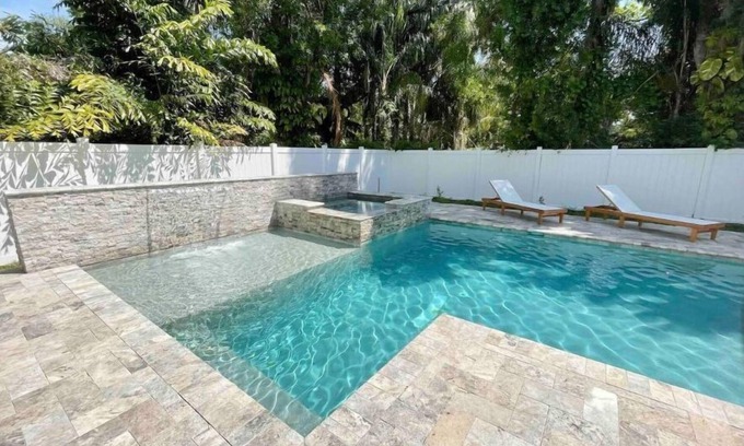 Ballast Point Casa | Gorgeous Home w/ Huge Salt-Water POOL & SPA
