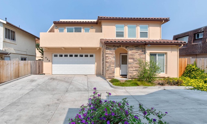 Grover Beach Casa | Gorgeous Home with Amazing Rooftop Deck in Grover Beach