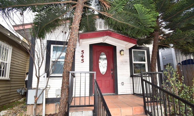 Downtown San Diego Casa | Gorgeous House, Spacious, Backyard, San Diego