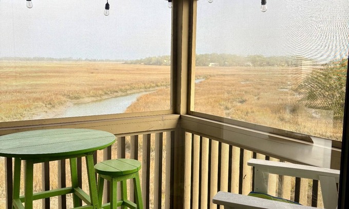 Saint Helena Island Villa | Gorgeous Marsh Views, Across from the Beach