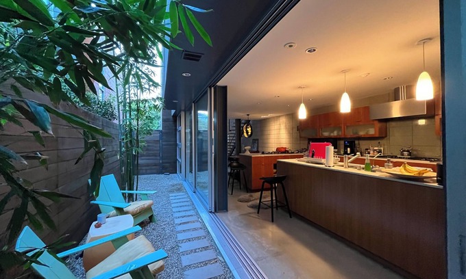 Venice Casa | Gorgeous Modern Sanctuary