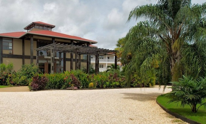 Placencia Complejo | Gorgeous One-Bedroom Ocean Suite at Umaya Resort & Adventures