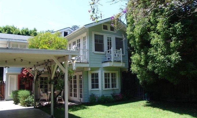 Coronado Casa | Gorgeous, Peaceful Two Story Cottage with Private Fenced Yard - Great Location!