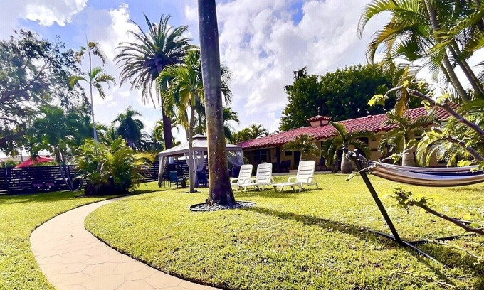 Coral Ridge Apartamento | Gorgeous Studio w/kitchen-RELAX in the ❤️ of F. Lauderdale, 1mi WALK to the BEACH