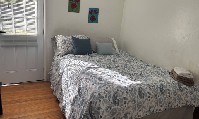 Castro Valley Apartamento | Gorgeous Studio with private bath and private entry close to Bart