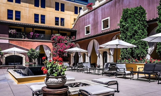 San Jose Hotel | Gorgeous Unit! Within Walking Distance of Winchester Mystery House! Pool, Spa