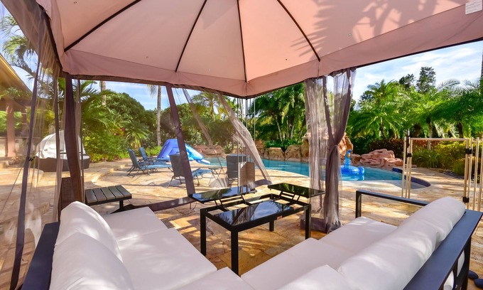 Cooper City Casa | Preciosa villa: piscina, bañera de hidromasaje, sala de juegos y mucho más.