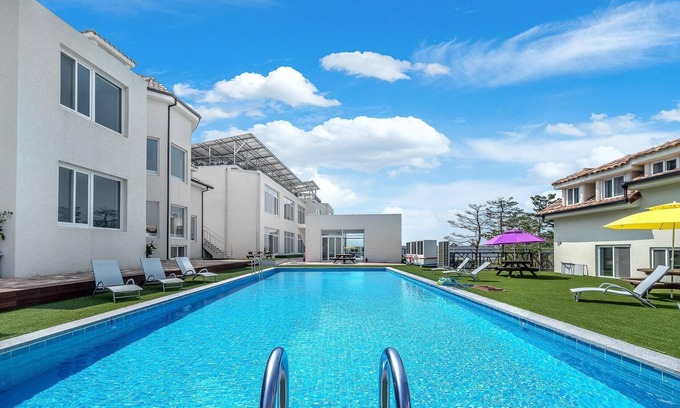 Toseong Casa | Goseong Belloci Kids Poolivilla