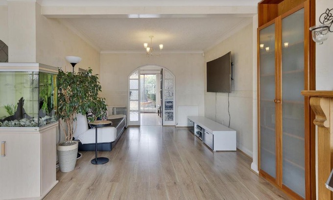 Hillingdon Apartamento | Goshawk Gardens