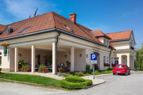 Ljutomer Casa | Gostišče - Guest house STARI HRAST