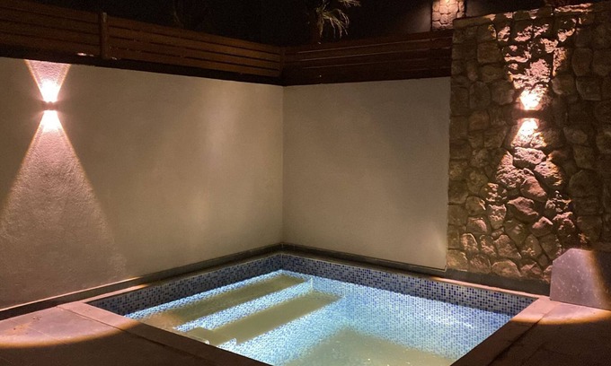 El Gouna Chalet De Esquí | Gouna Retreat with Private Pool Cozy 1-bedroom chalet with WiFi and AC