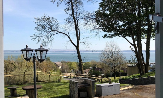 Llanelli Apartamento | Gower View - Moderna unidad independiente con magníficas vistas al mar