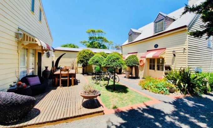 Port Albert Casa | Gowrie Guest House - Where hospitality meets the sea!