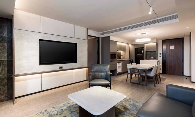 Bangkok Central Business District Condominio | GR 3 BR/ Asoke/ - Monthly