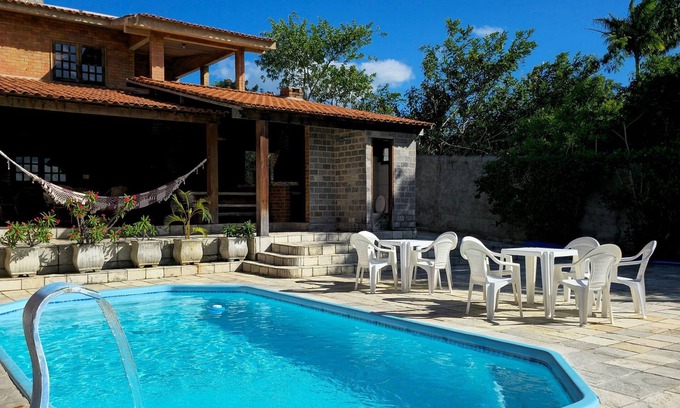 Novo Gravata Casa | GRA001 | Piscina climatizada, 4 suites, a 5 min del centro
