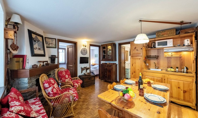 Courmayeur Apartamento | Graceful Apartment In Courmayeur, Courmayeur, Italy
