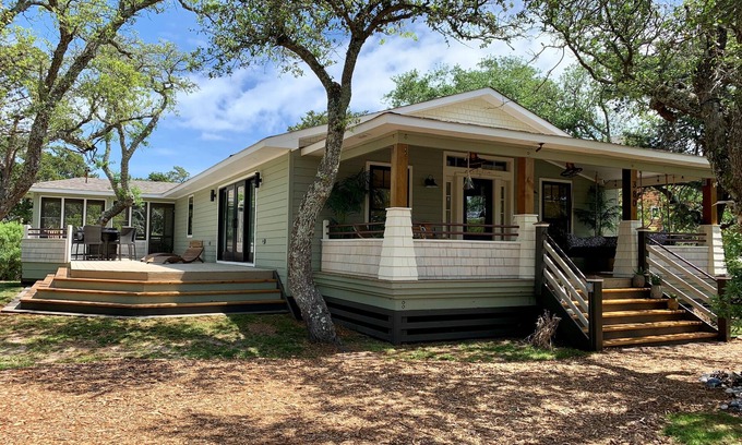 Ocracoke Casa | Graceland: Ubicación conveniente para mascotas